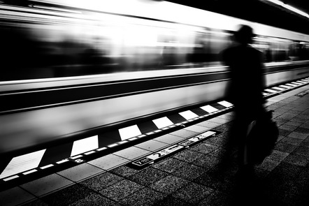 Steeb Martin - Lichtbildnergruppe Esslingen - Metro - Annahme